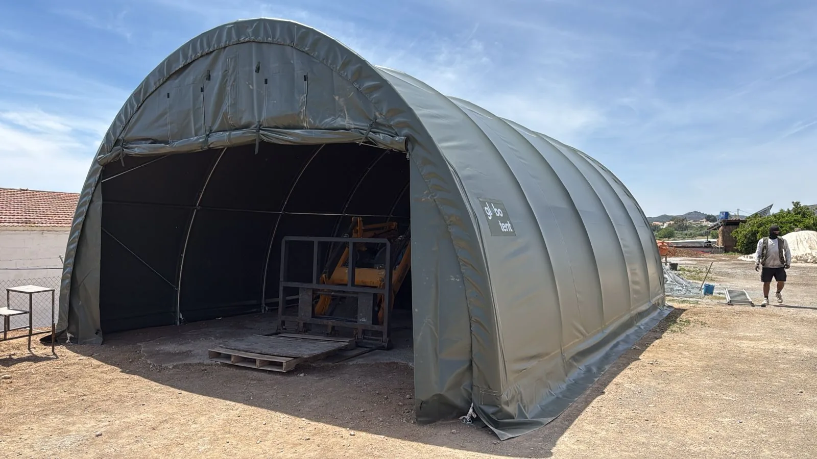 Arched Storage Tent 6.10 × 9.15 × 3.66 m